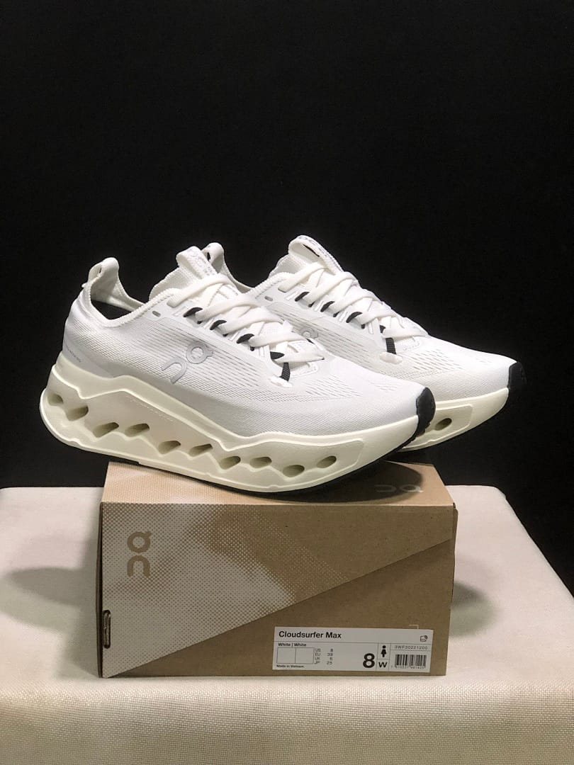 On Cloudsurfer Max (Colorway 22)