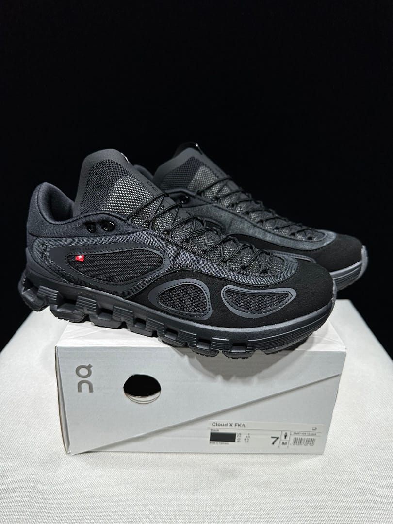 On Cloud X4 FKA twigs (Colorway 3)