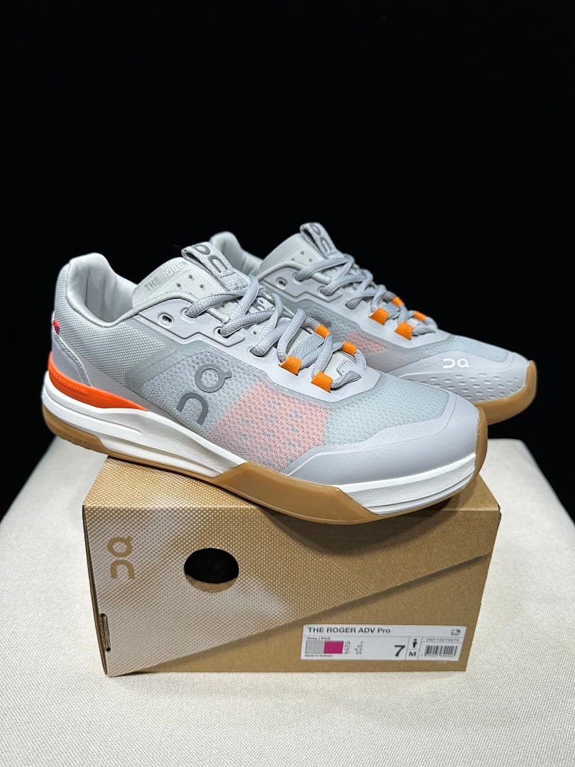 On THE ROGER Clubhouse Pro (Colorway 8)
