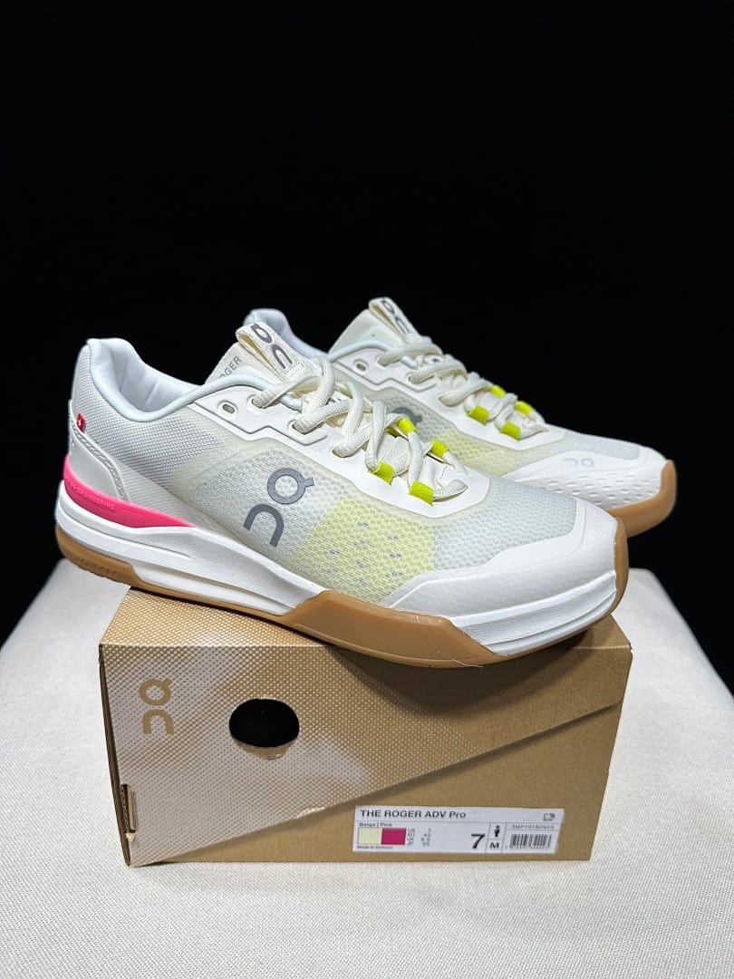 On THE ROGER Clubhouse Pro (Colorway 6)