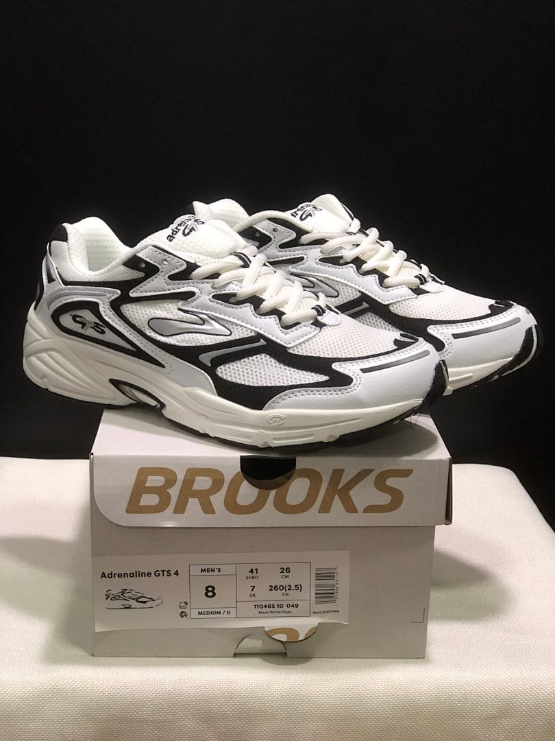 Brooks Adrenaline GTS 4