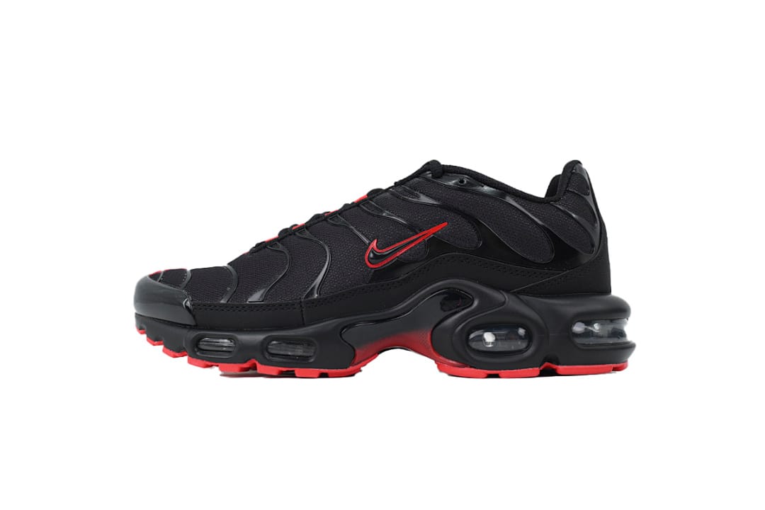Nike Air Max Plus x MA Edition Sith Lightsaber