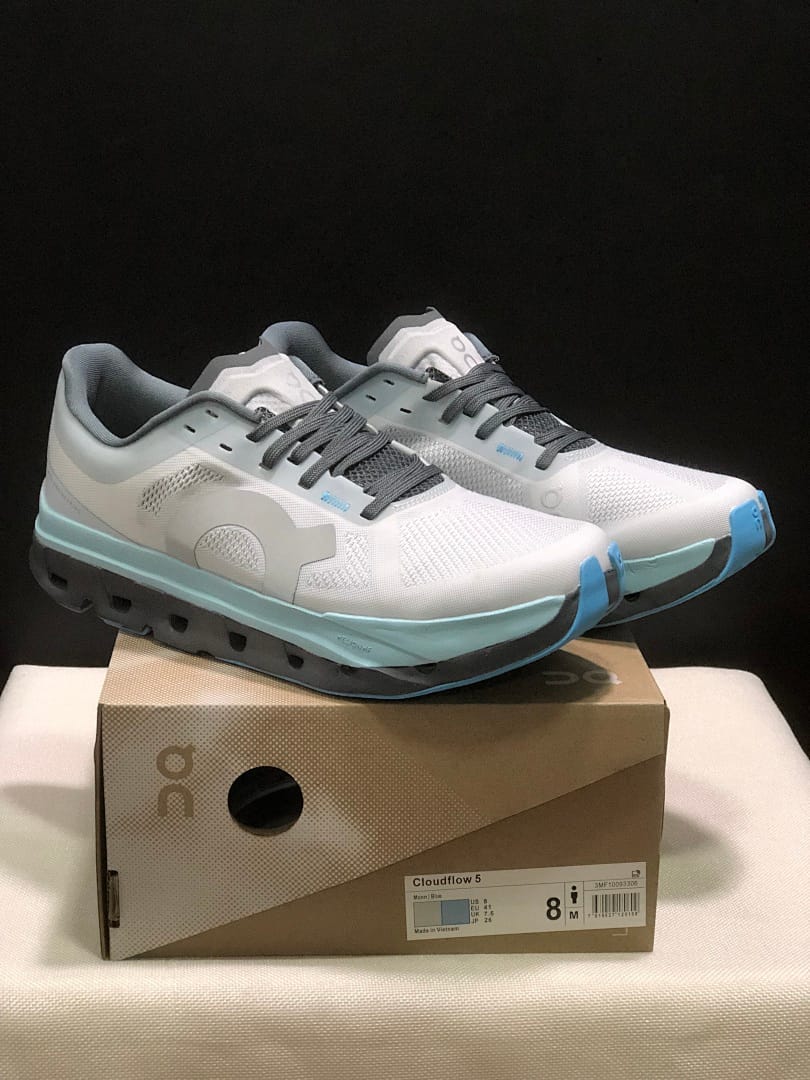 On Cloudflow 5 (Colorway 18)