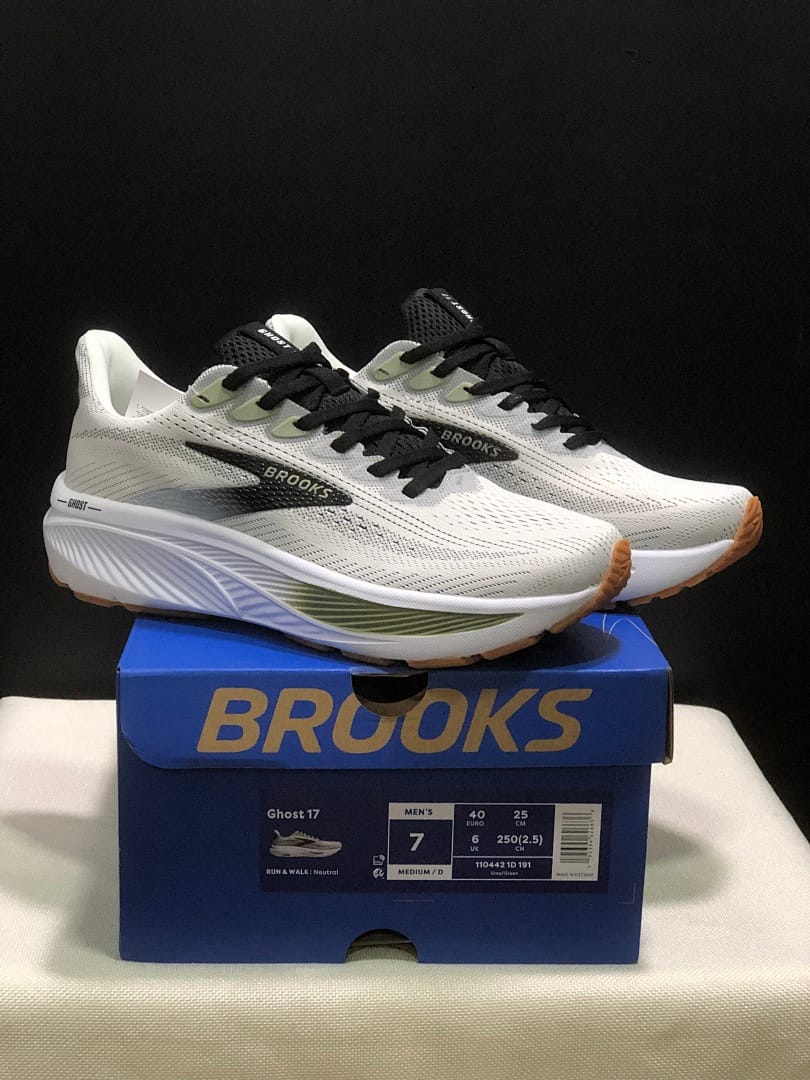Brooks Ghost 17 (Colorway 9)
