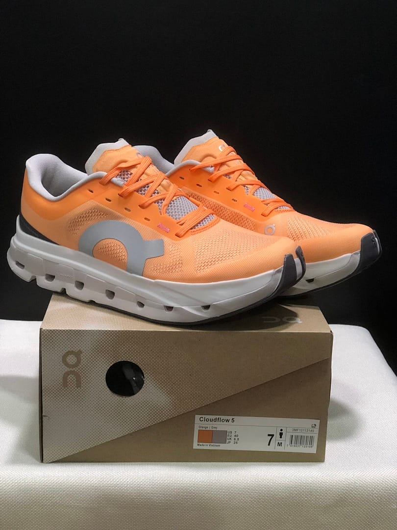 On Cloudflow 5 (Colorway 15)