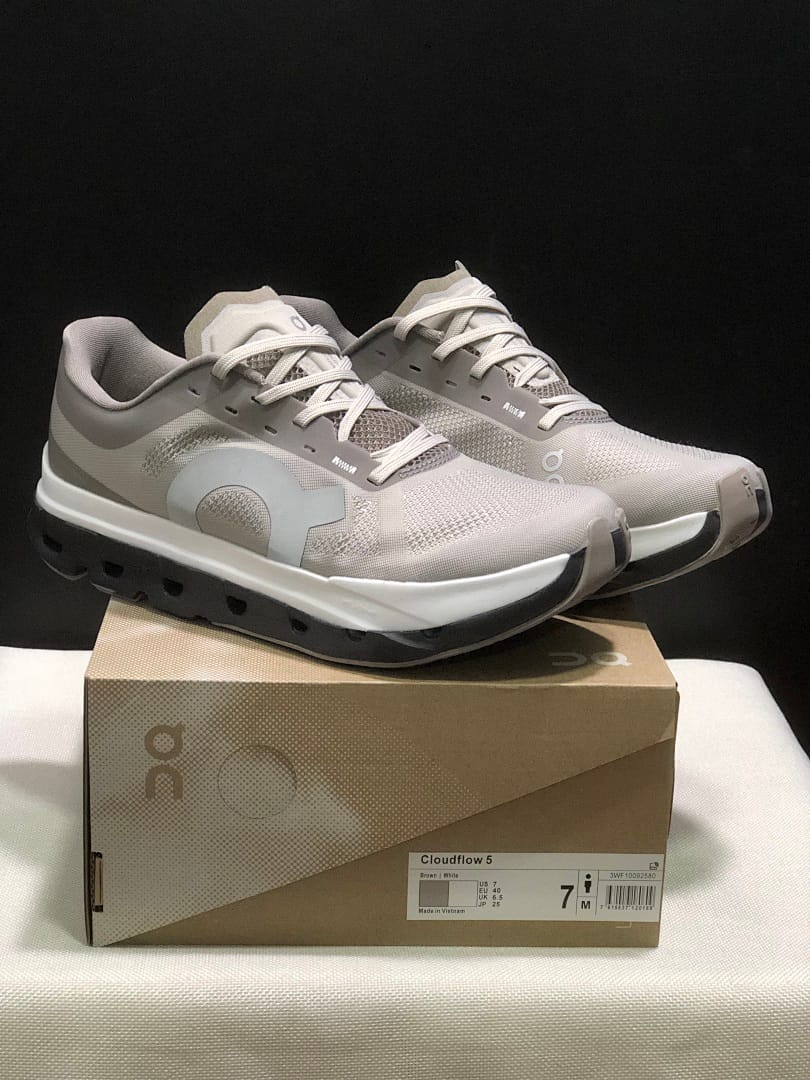 On Cloudflow 5 (Colorway 14)