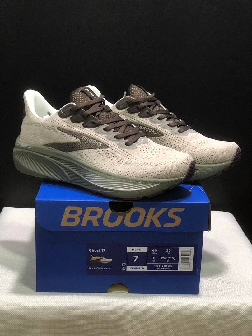 Brooks Ghost 17 (Colorway 2)
