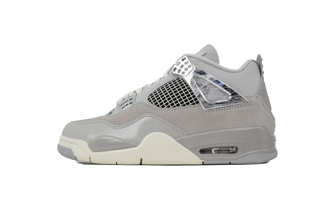 Air Jordan 4 Retro x Travis Scott Frozen Moments
