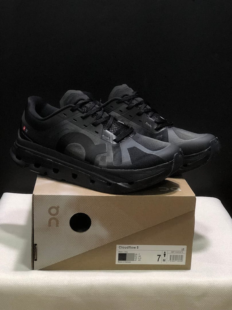 On Cloudflow 5 (Colorway 12)
