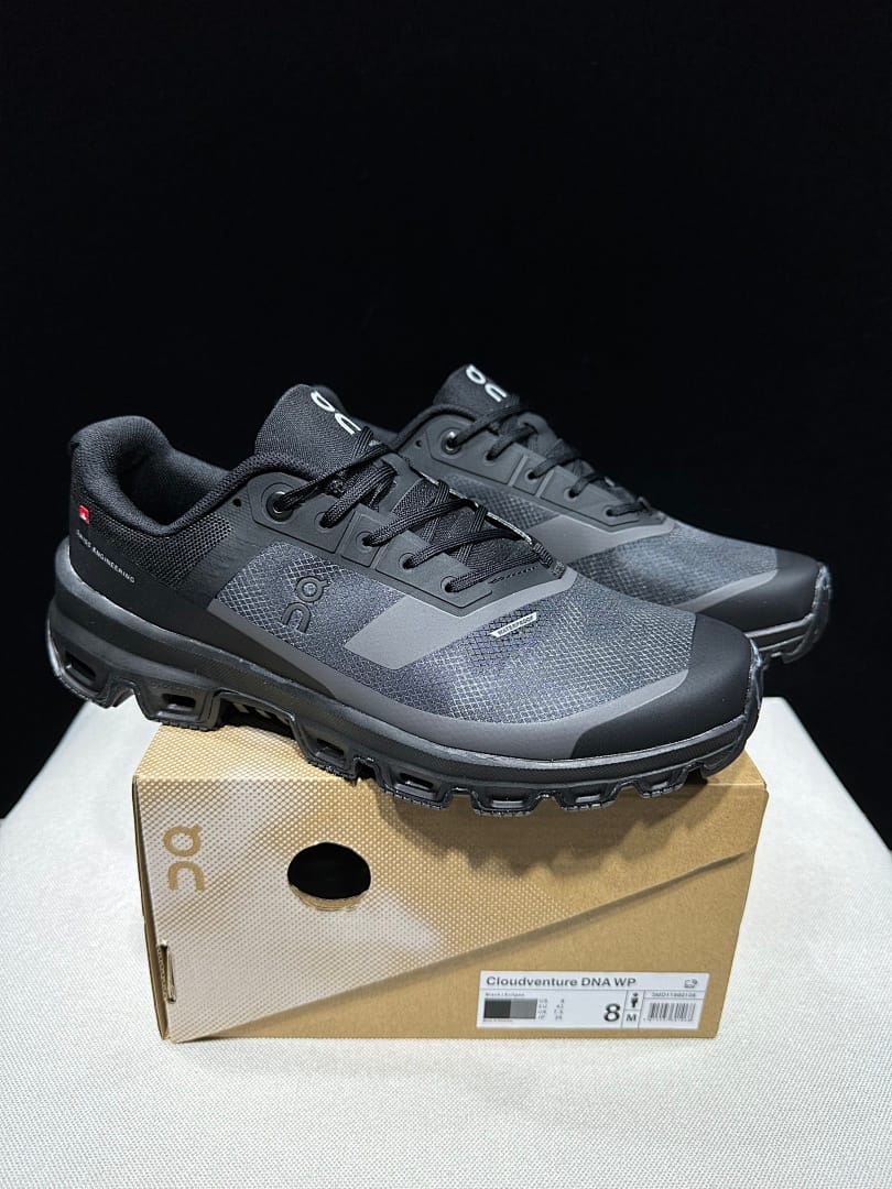 On Cloudventure 'Triple Black'