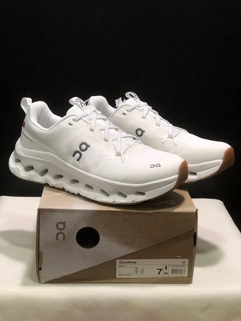 On Cloudleap (Colorway 5)