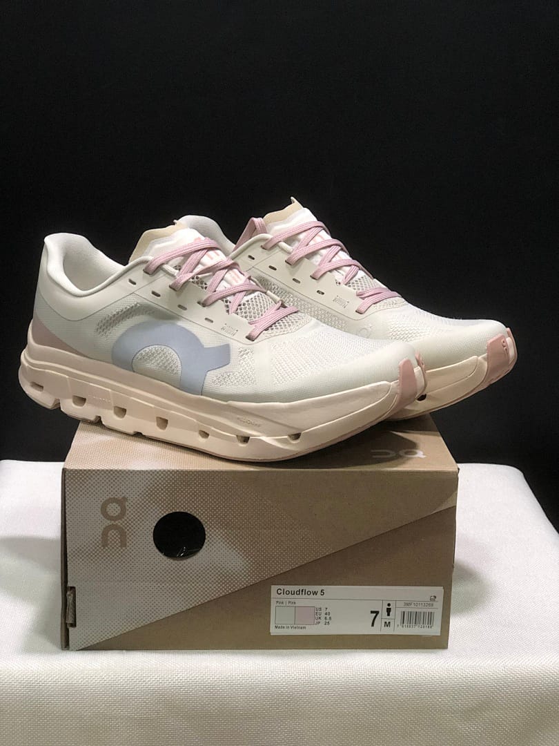 On Cloudflow 5 (Colorway 11)