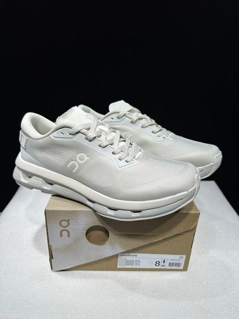 On Cloudzone × KITH 'Off White'