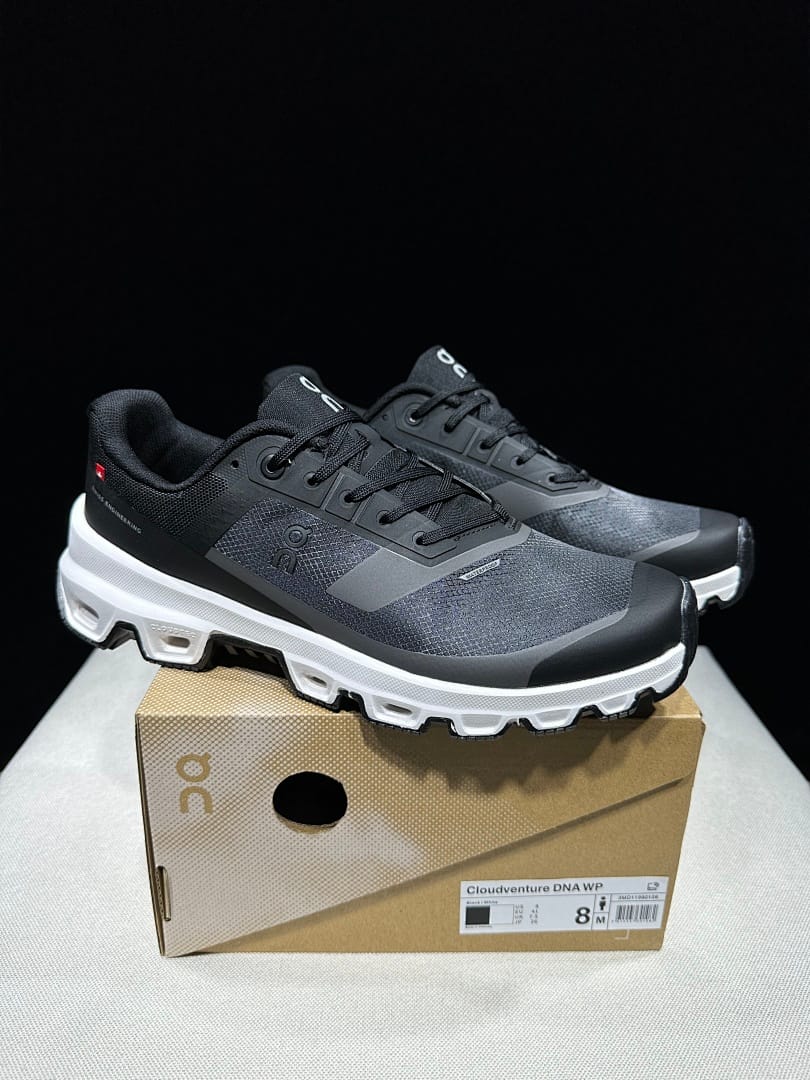On Cloudventure 'Black White'