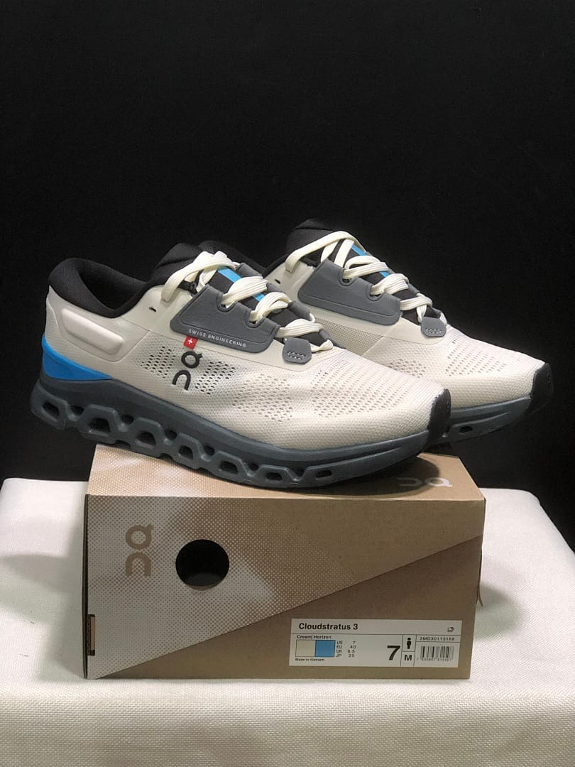 On Cloudstratus 3 'New Colorway'