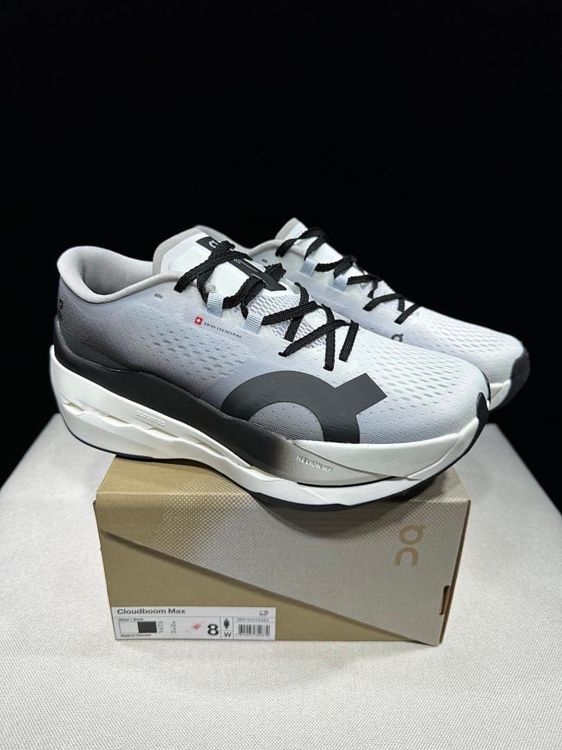On Cloudboom Max (Colorway 11)