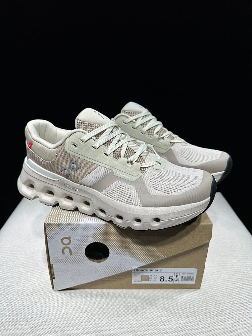 On Cloudrunner 2 'Beige'