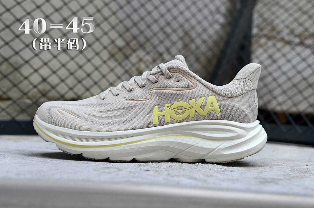 HOKA Clifton 10 'Beige'