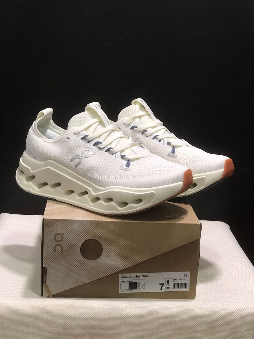 On Cloudsurfer Max (Colorway 11)