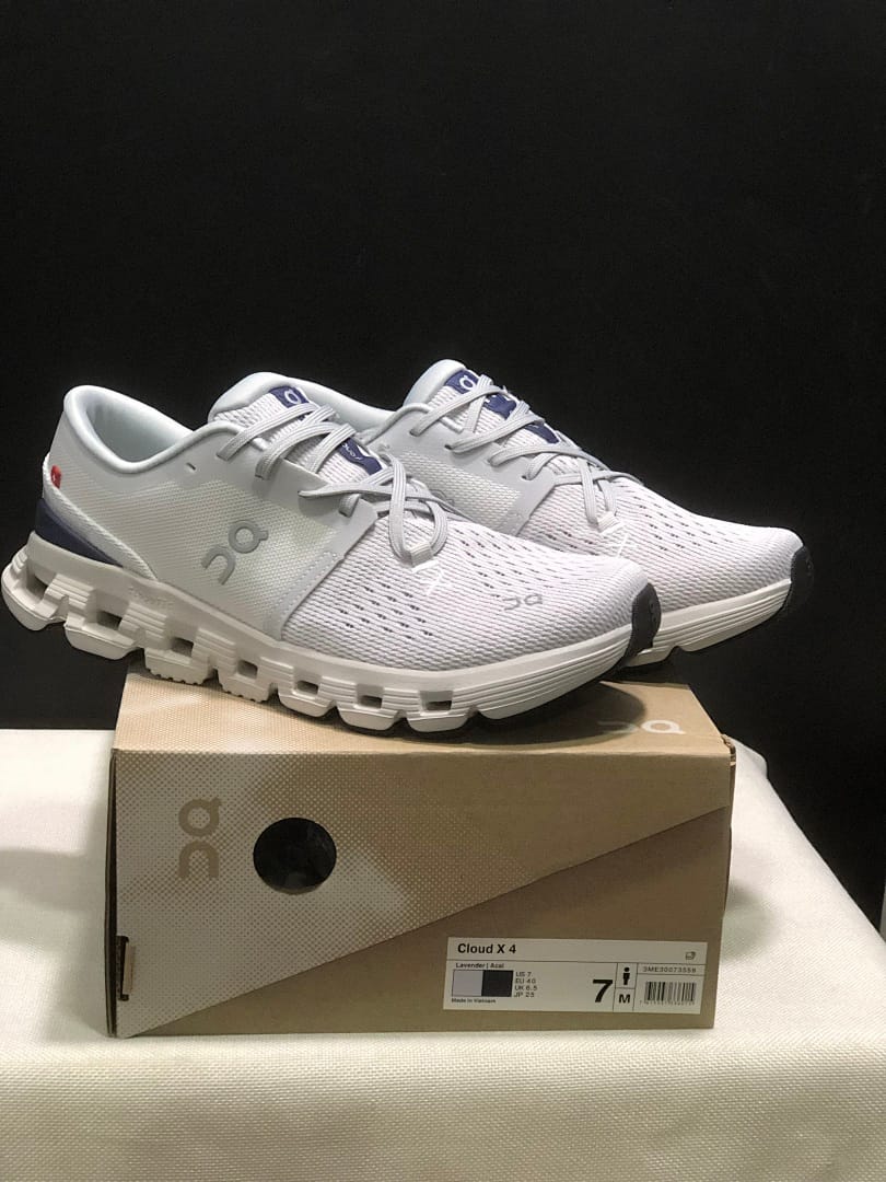 On Cloud X4 (Colorway 9)