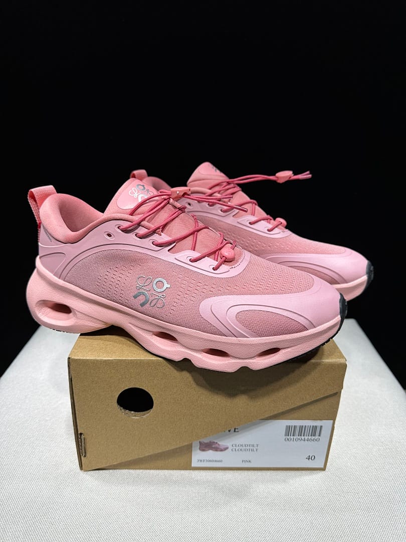 On × LOEWE Cloudventure 3.0 (Colorway 5)