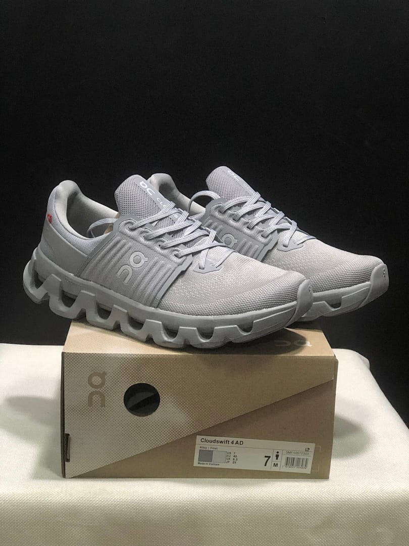 On Cloudswift 4 (Colorway 17)