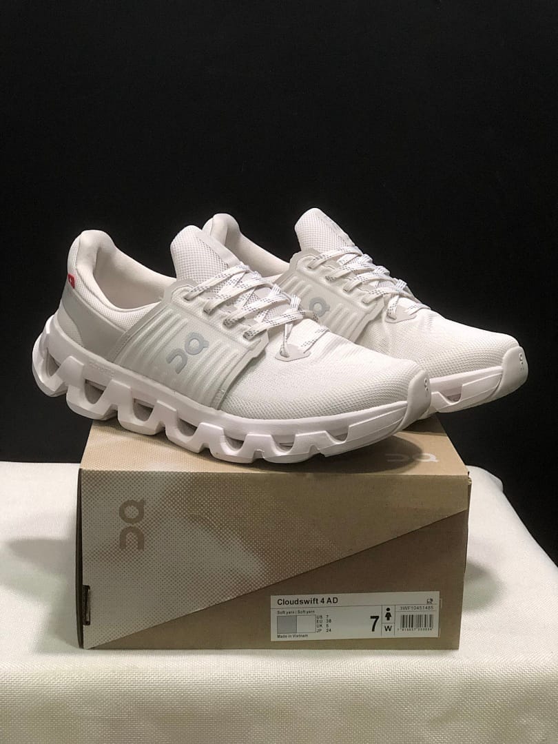 On Cloudswift 4 (Colorway 15)