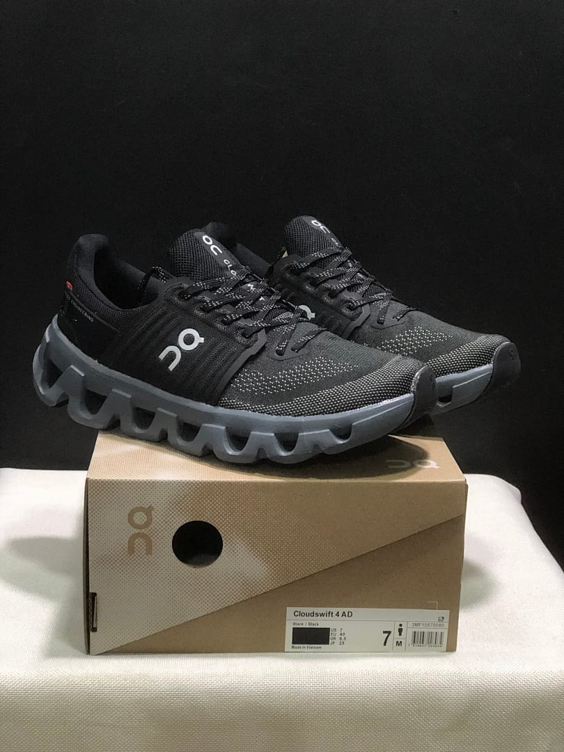 On Cloudswift 4 (Colorway 18)