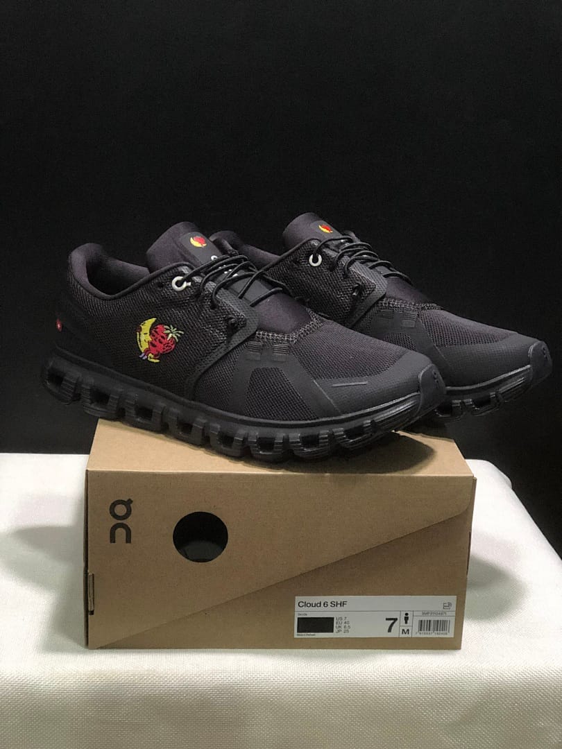 On Cloud 6 (Colorway 6)