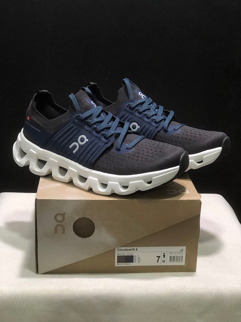On Cloudswift 4 (Colorway 2)