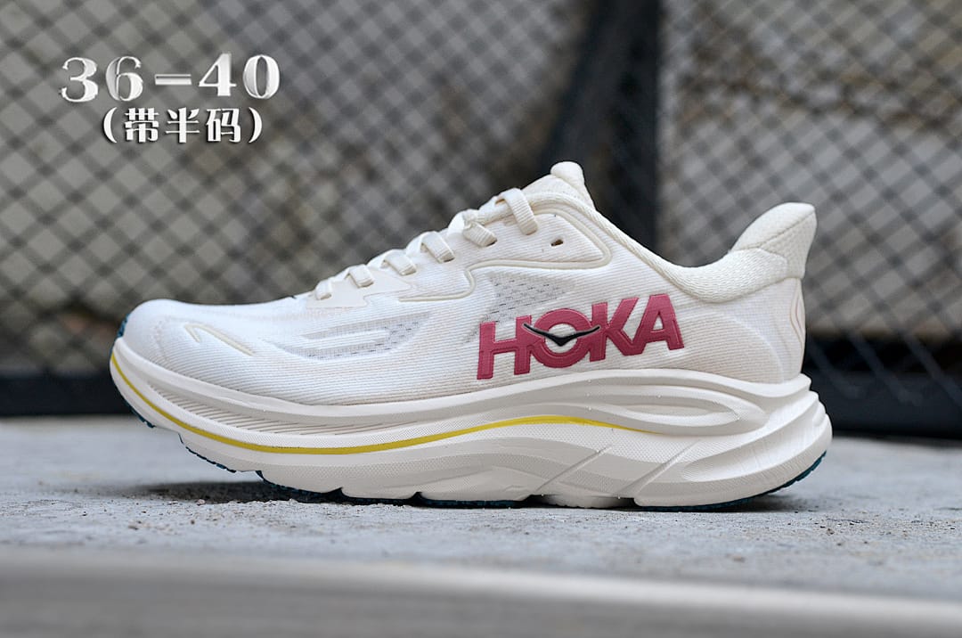 HOKA Clifton 10 'Beige Red'