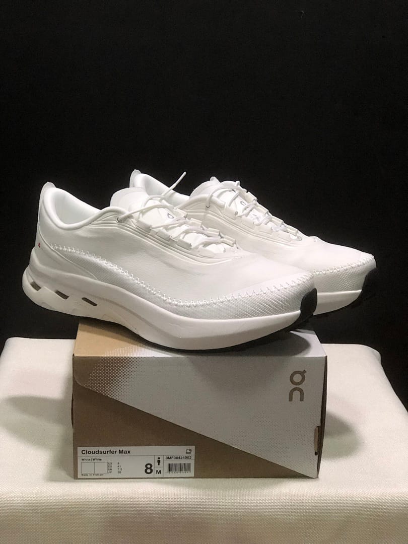 On Cloudsurfr Max 2 (Colorway 2)