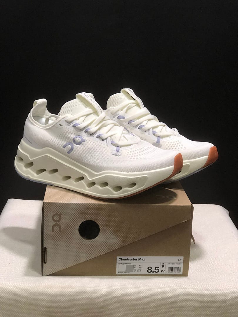 On Cloudsurfer Max (Colorway 9)
