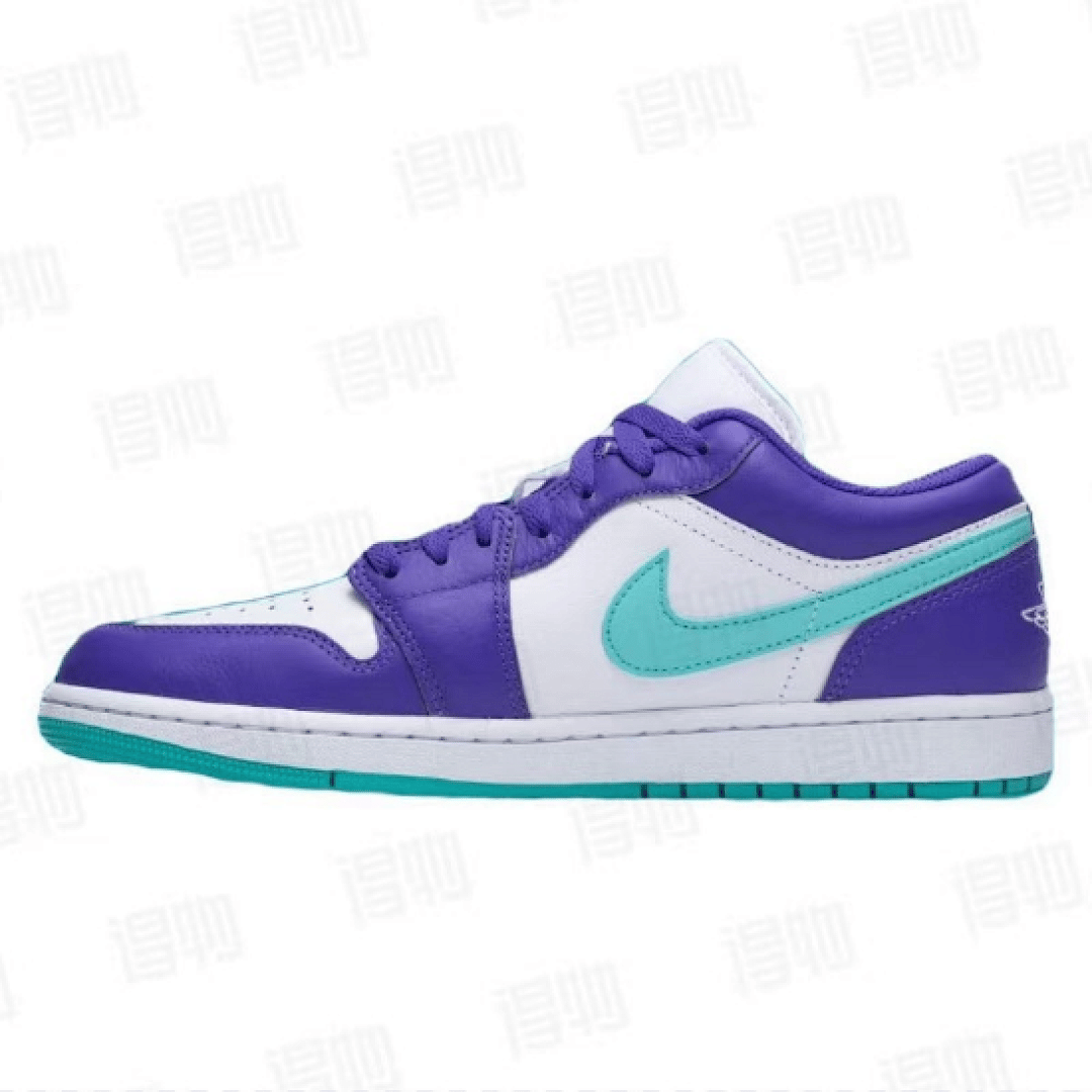 Air Jordan 1 Low Hornets