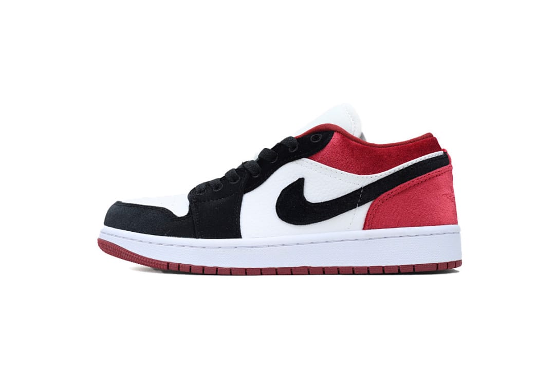 Air Jordan 1 Low SE Satin Velvet Black Toe
