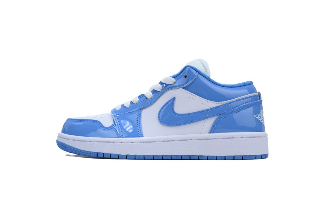 Air Jordan 1 Low SE Legend Blue