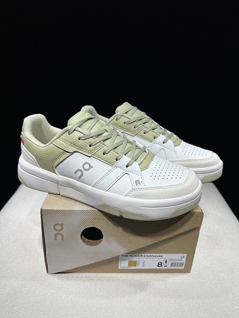 On THE ROGER Clubhouse 3 V2 (Colorway 2)