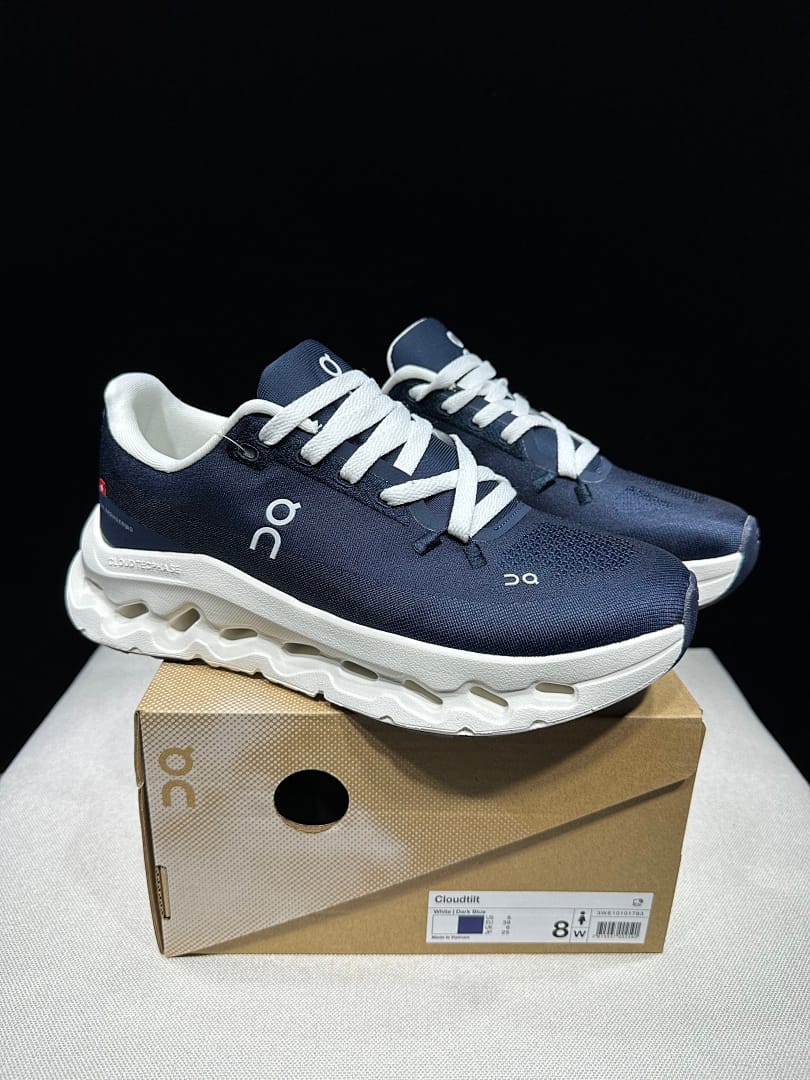 On Cloudtilt Spring 'Navy'