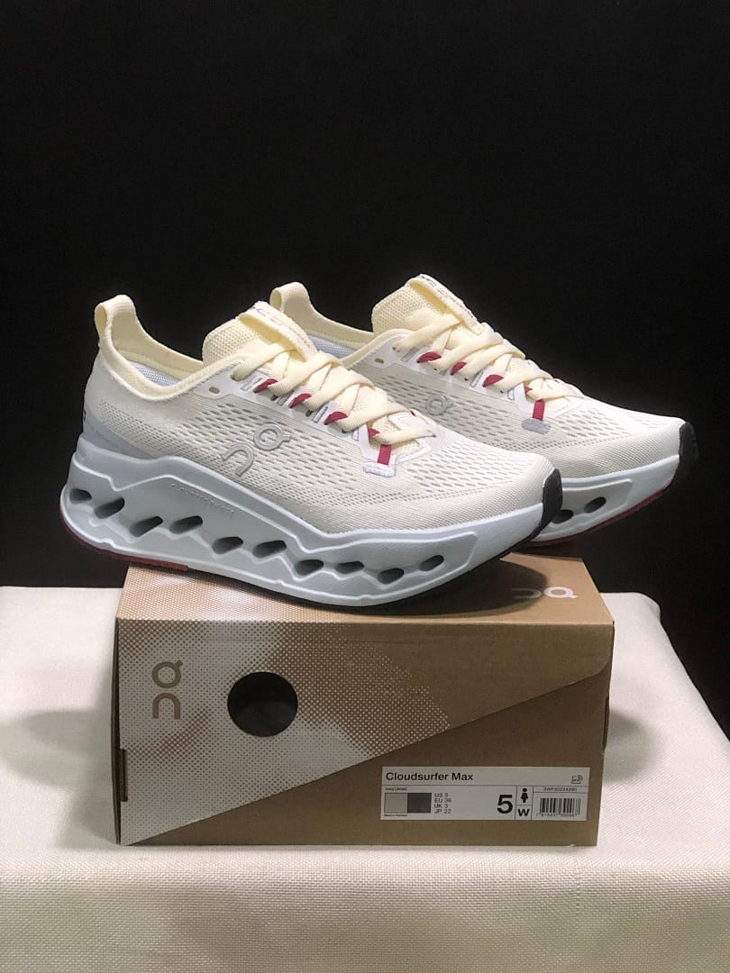 On Cloudsurfer Max (Colorway 7)