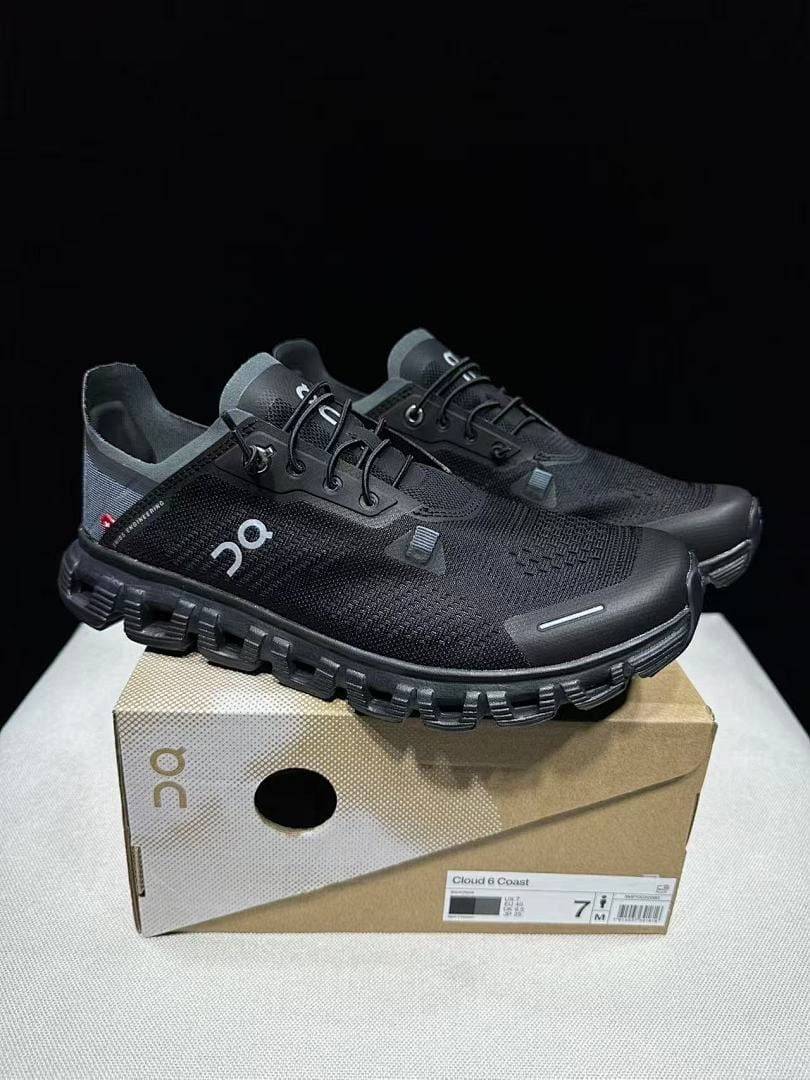 On Cloud 6 Coast 'Triple Black'