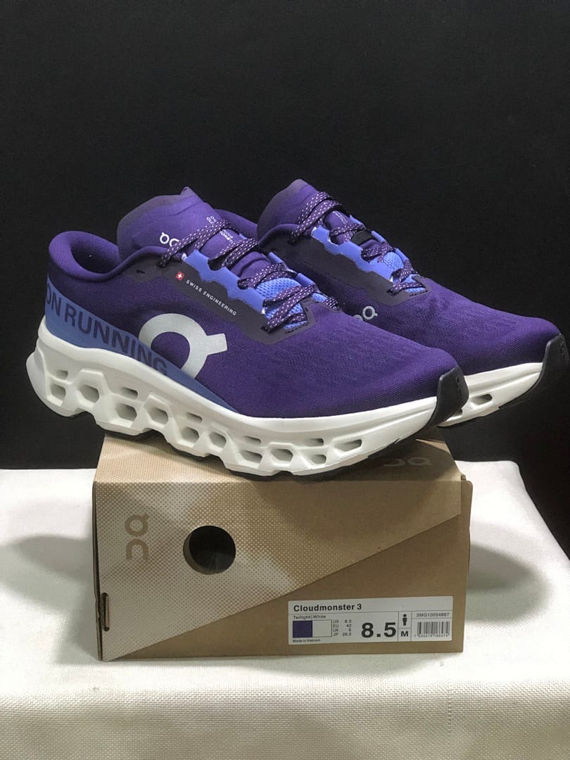 On Cloudmonster 3 (Colorway 9)