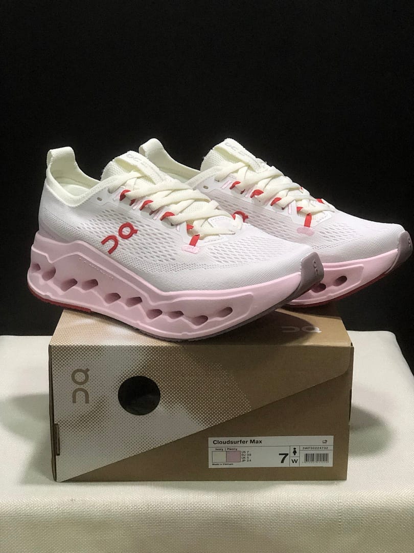 On Cloudsurfer Max (Colorway 3)
