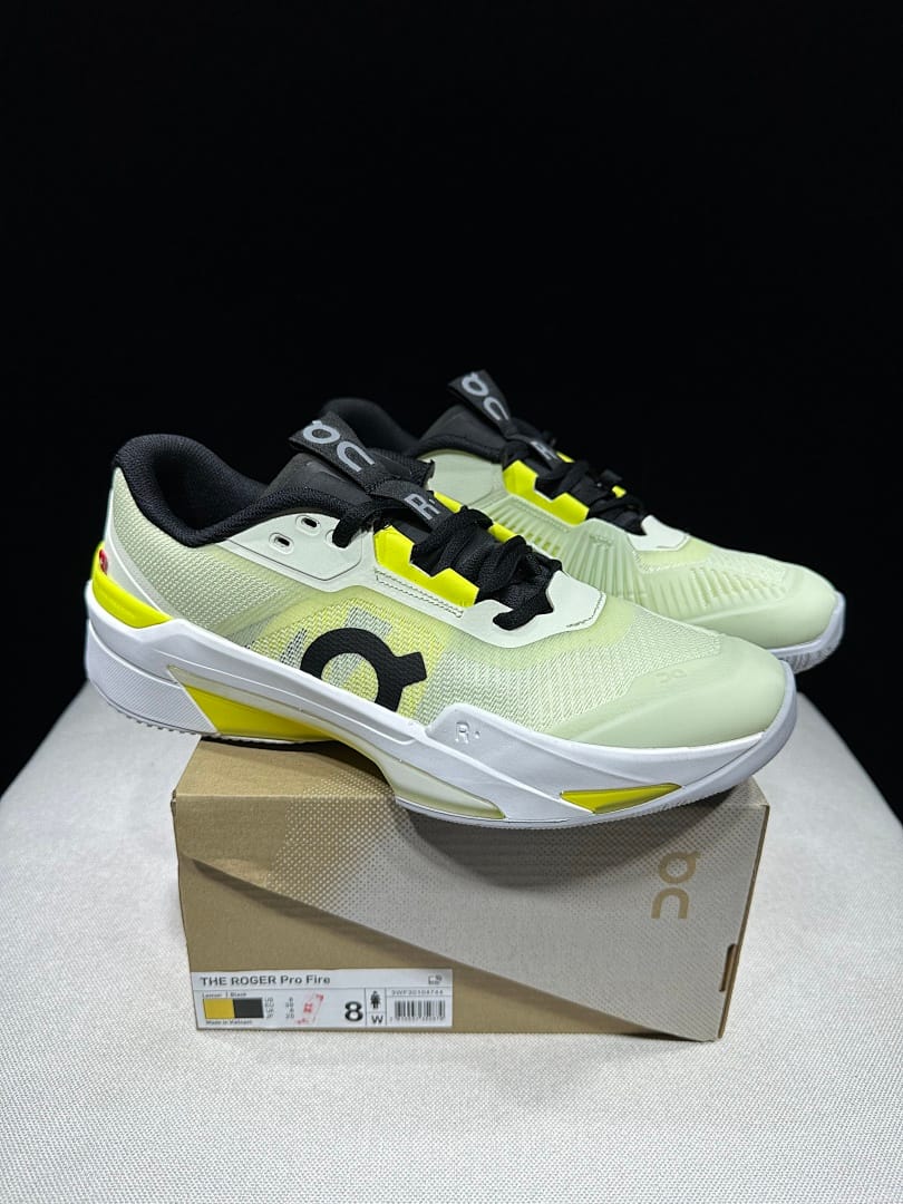 On The Roger Pro Fire Clay (Colorway 2)