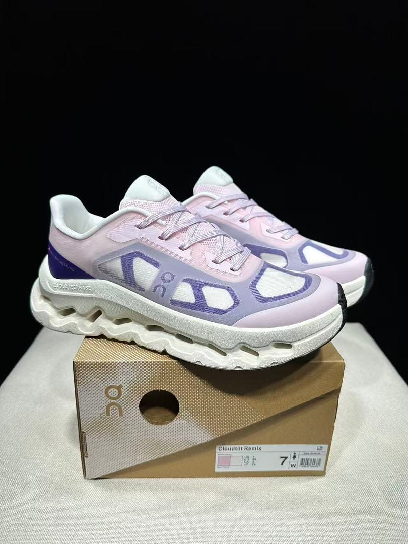 On Cloudtilt Remix (Colorway 2)