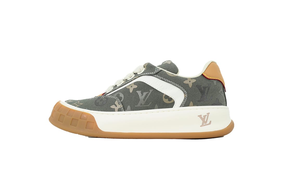 Louis Vuitton LV Round Toe Green Print