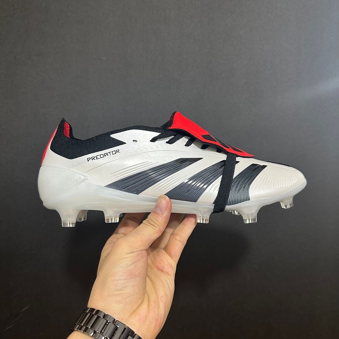 Adidas Predator 30th V8 FG