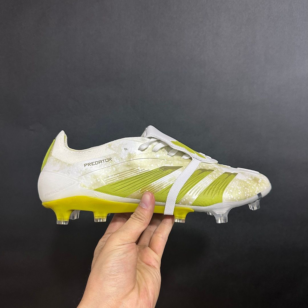 Adidas Predator 30th V22 FG