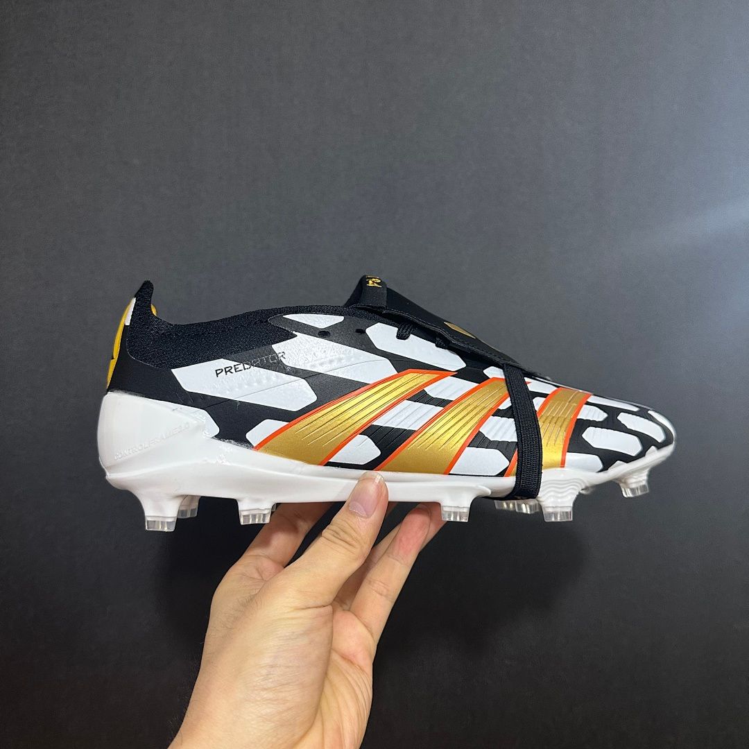 Adidas Predator 30th V38 FG