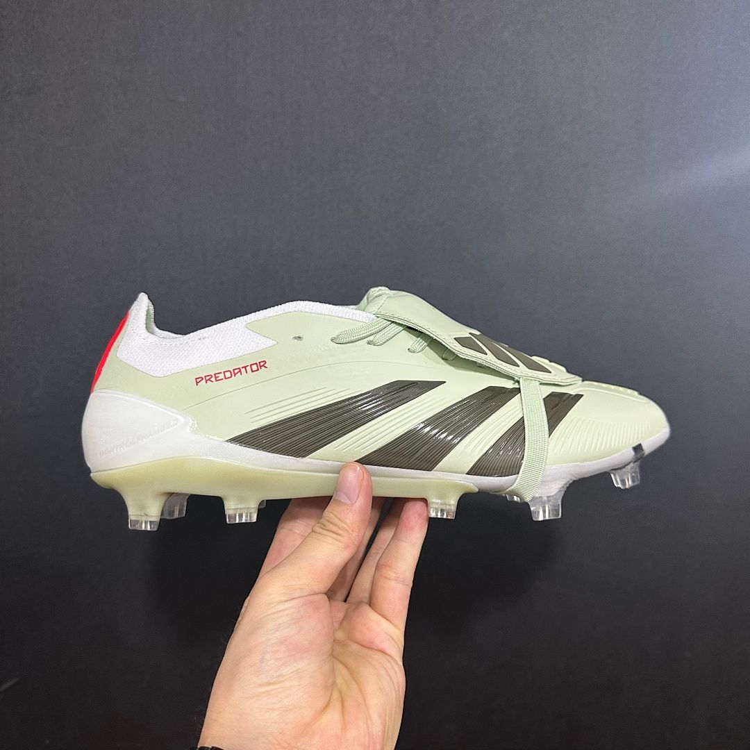 Adidas Predator 30th V44 FG