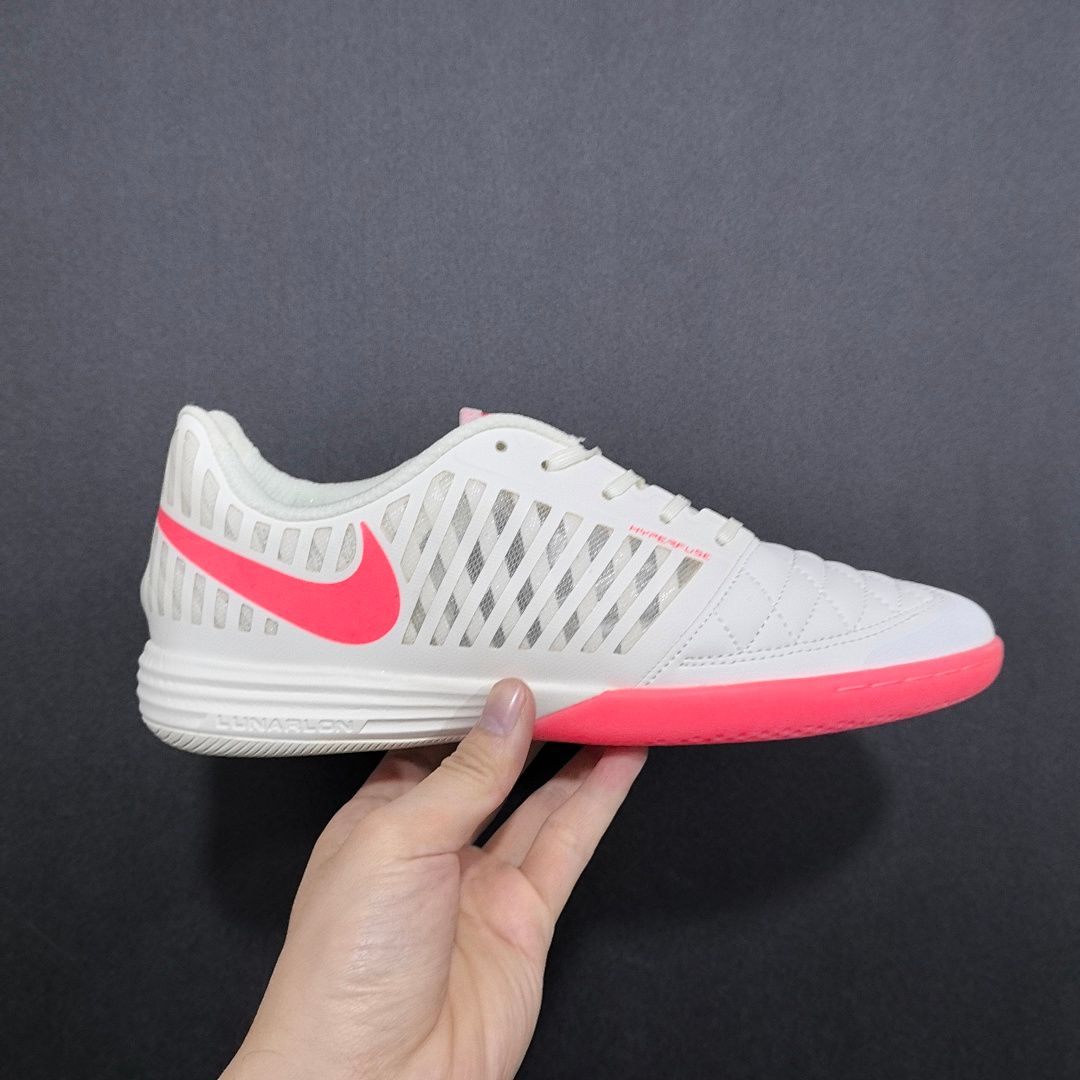 Nike Lunar Gato II V8 IC